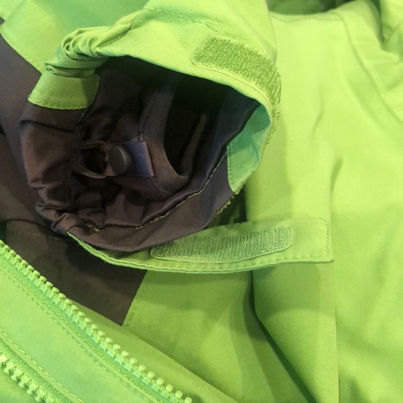 Boys XL 18/20 North Face All Weather Jacket Green - Picture 16 of 16